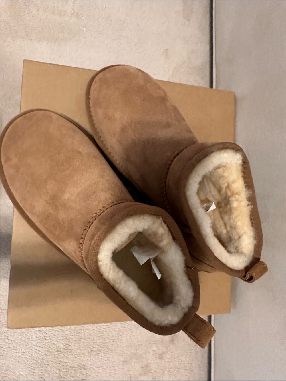 New UGG Classic Ultra Mini Boots Chestnut Size 7 in box - Picture 8 of 12
